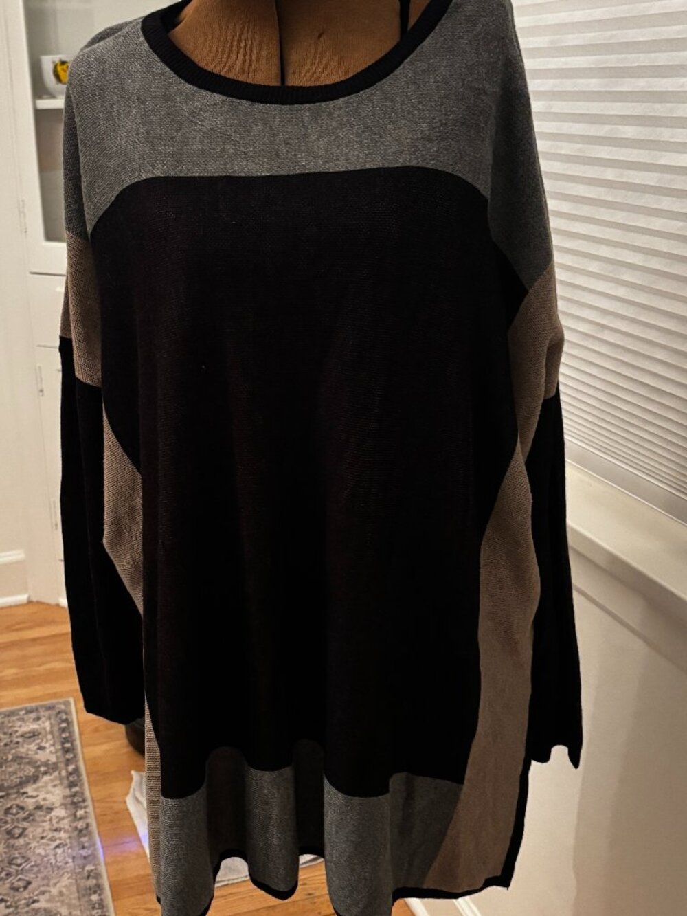 Fever Women’s Large Oversized Colorblock Sweater Black Gray Taupe Rayon (2087)